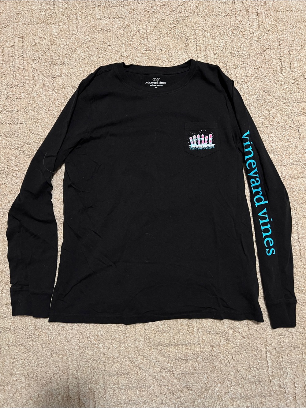 Vineyard Vines Black long sleeve Tee with snowboard design